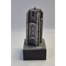 Oldehove Leeuwarden gematteerd op marmer voet Oldehove Leeuwarden gematteerd op marmer voet