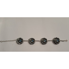 Armband met licht blauw lengte 23cm