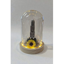 Glazen stolp met Domtoren zilvertin. Glazen stolp met Domtoren zilvertin.