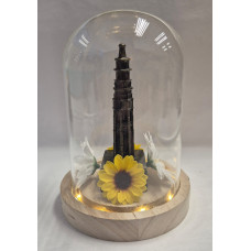 Glazen stolp met Lange jan Middelburg verbronsd Glazen stolp met Lange jan Middelburg verbronsd