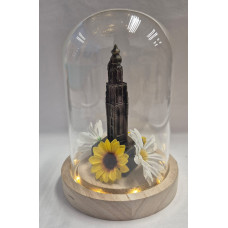 Glazen stolp met Onze lieve Vrouwetoren Amersfoort verbronsd Glazen stolp met Onze lieve Vrouwetoren Amersfoort verbronsd